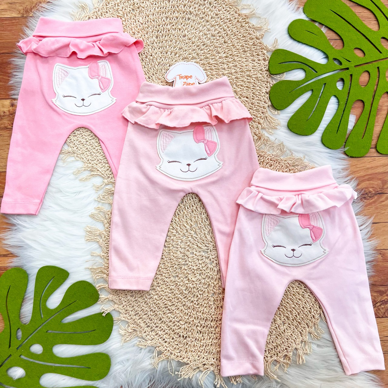 Kit 3 Calças - Gatinha de Lacinho - Rose e Rosa